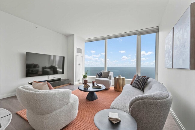 Building Photo - 1006 S Michigan Ave Rental