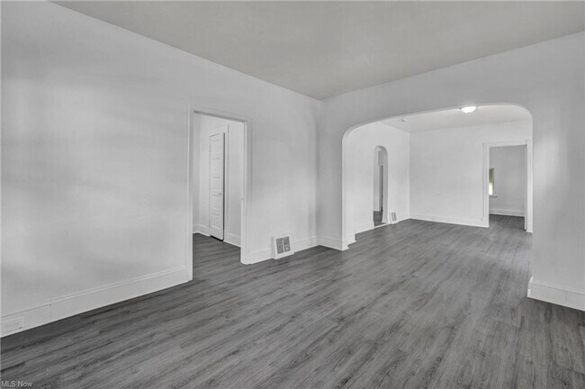 Photo - 4302 W 30th St Unit DN