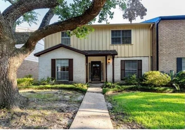 Photo - 5975 Townhouse Ln