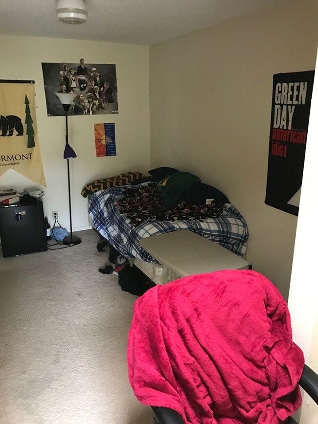 Photo - *DEPOSIT PENDING* 4 Bedroom 3 Bathroom House w/ Enclosed Yard!