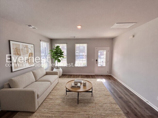 260 Hazel Ln