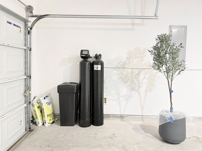 Photo - 9662 Caney Trails Rd