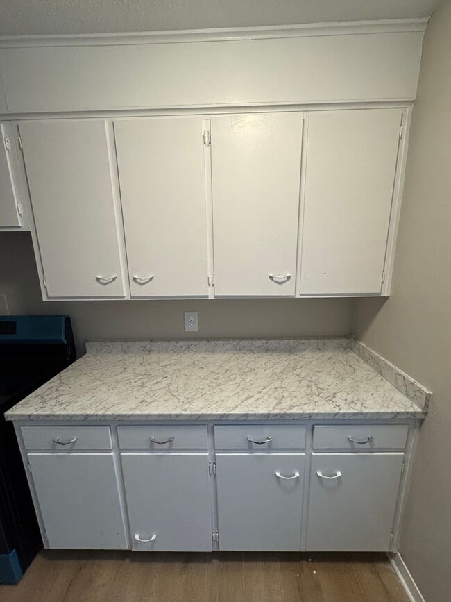 Photo - Kemper House