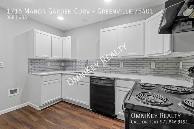 Photo - 1716 Manor Garden Curve