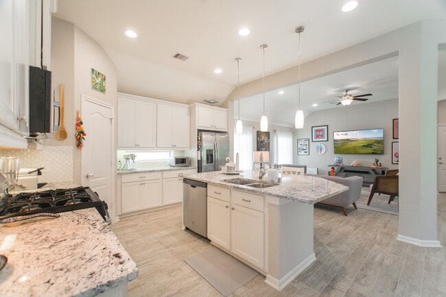 Photo - 87 Bloomhill Pl