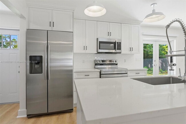 Photo - 215 Grant Dr