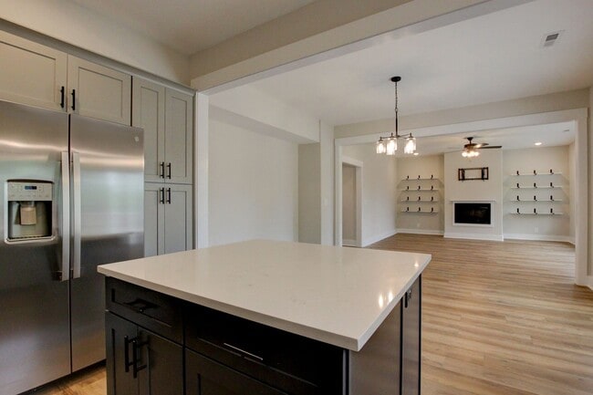 Photo - Whoa....this is sharp and new in every roo...