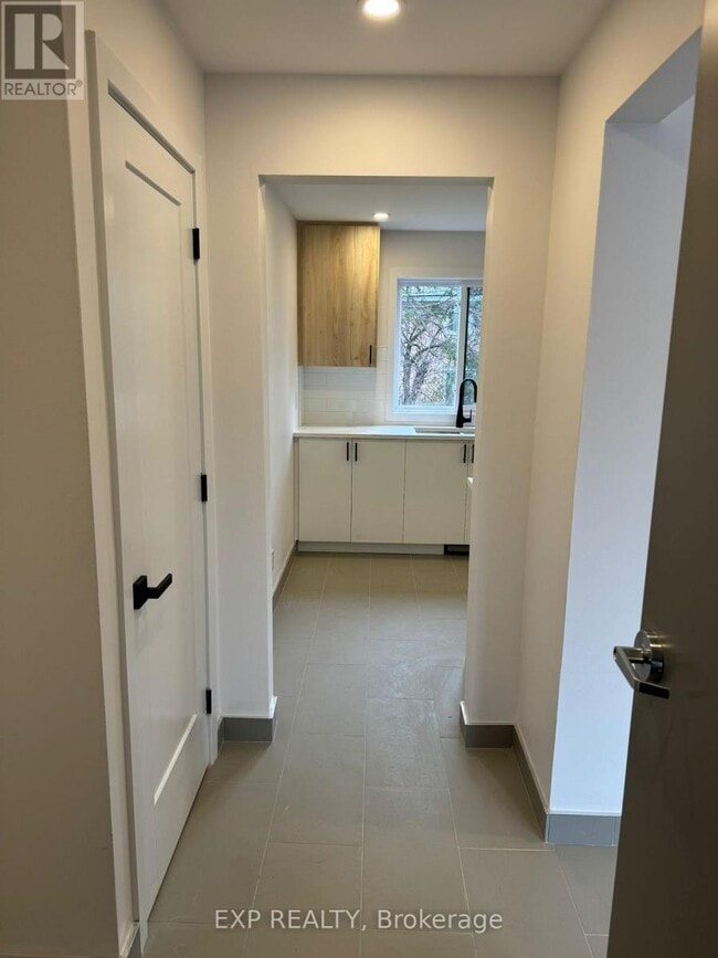 Photo - 2434 Clover St Unit 1