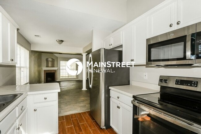 4 Bedroom Pet-Friendly Home in cordova, TN with Main Street Renewal