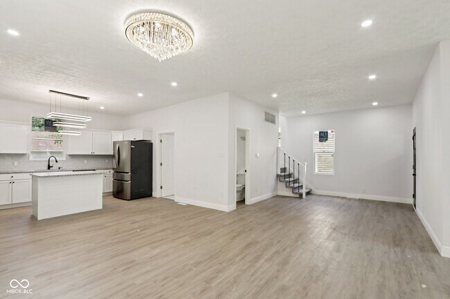 Photo - 2728 Carrollton Ave