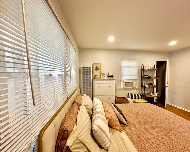 Photo - 828 7th St Unidad C