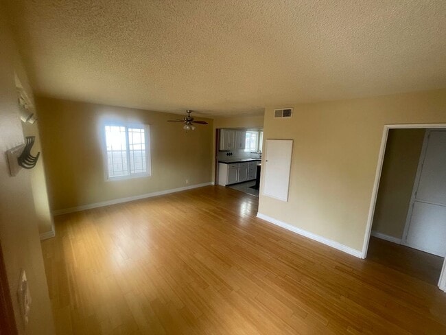 5303 W 123rd Pl