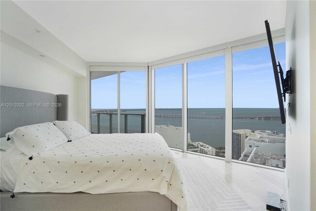 Photo - 1300 Brickell Bay Dr Unit 3402
