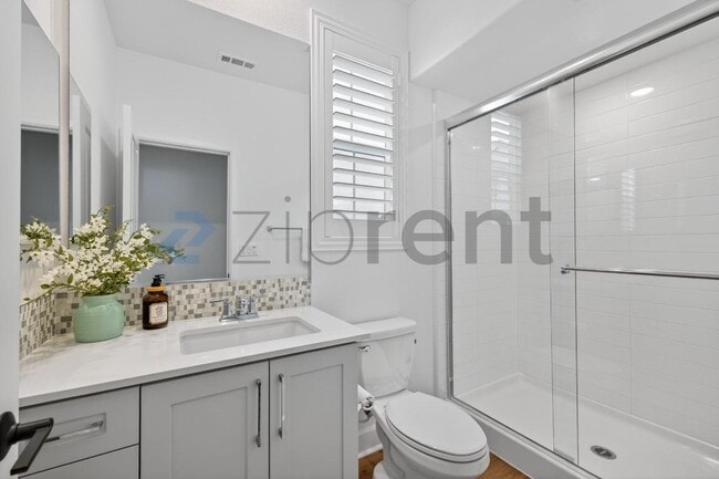 Photo - 12622 Stella Ln