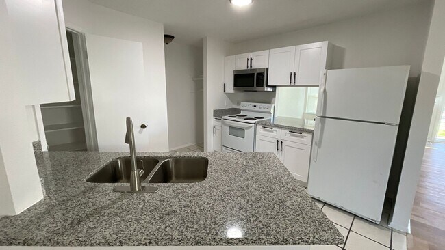 Photo - Large 2/2 duplex with a 2 car garage