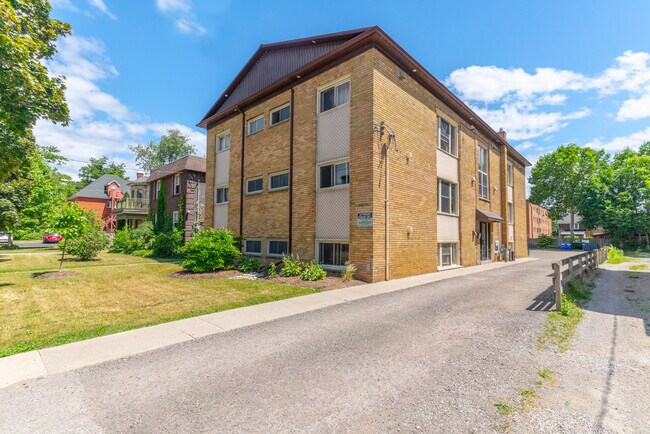 383 Princess Avenue - 383 Princess Avenue