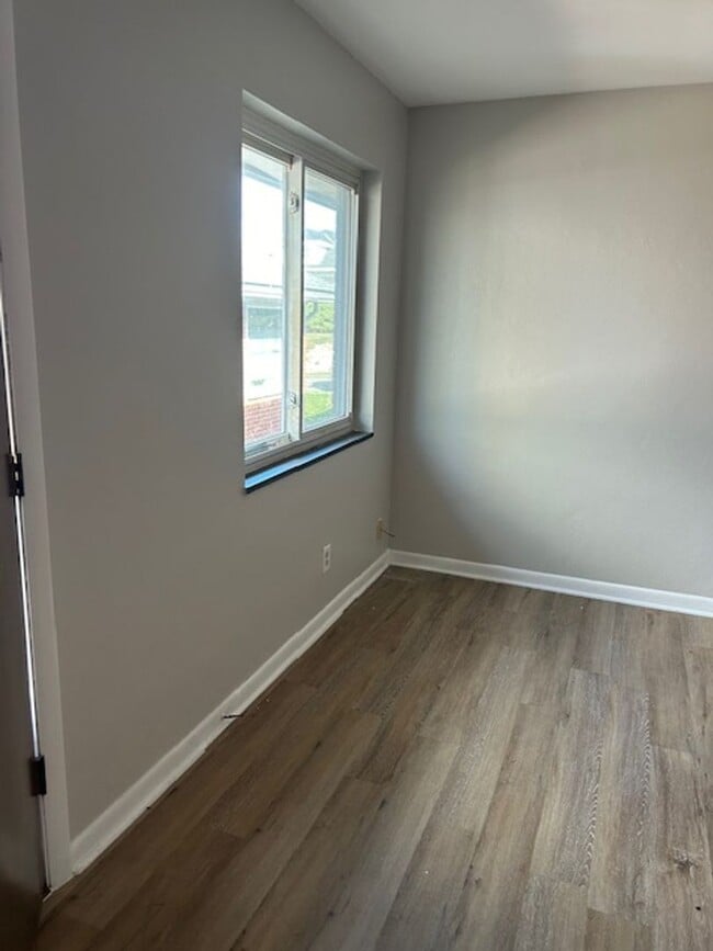 Photo - 1828 Suman Ave Unit B