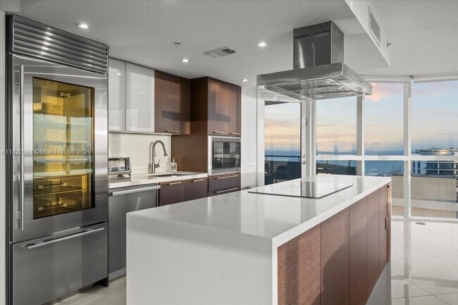 Photo - 6301 Collins Ave