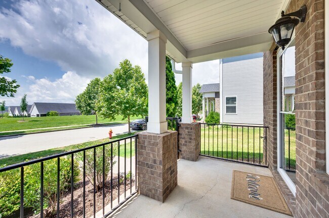 Photo - 1840 Riverbirch Ln