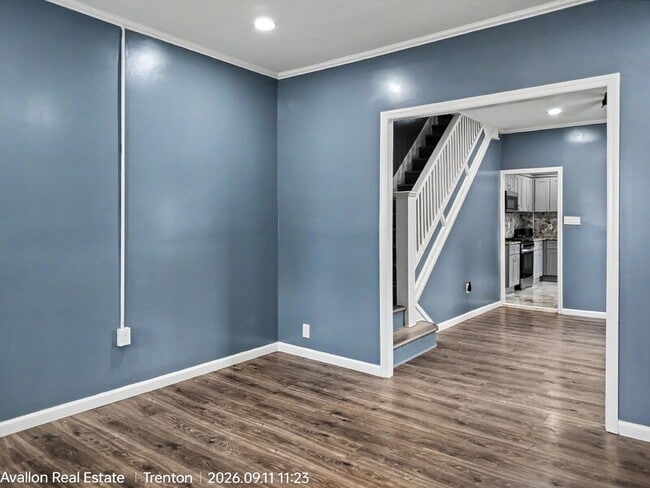 1275 Hamilton Ave