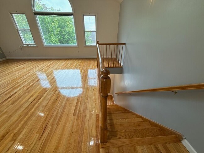 Photo - 318 Linden Ave Unit 2