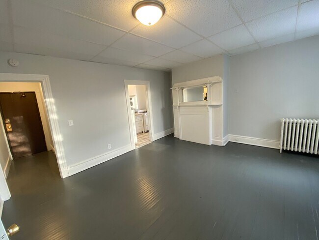 Photo - 1513 E Superior St Unit 6