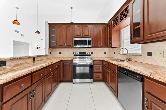 Photo - 21757 Contado Rd Townhome