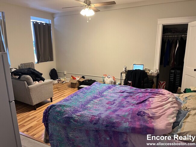 Photo - 1185 Commonwealth Ave Unidad 8