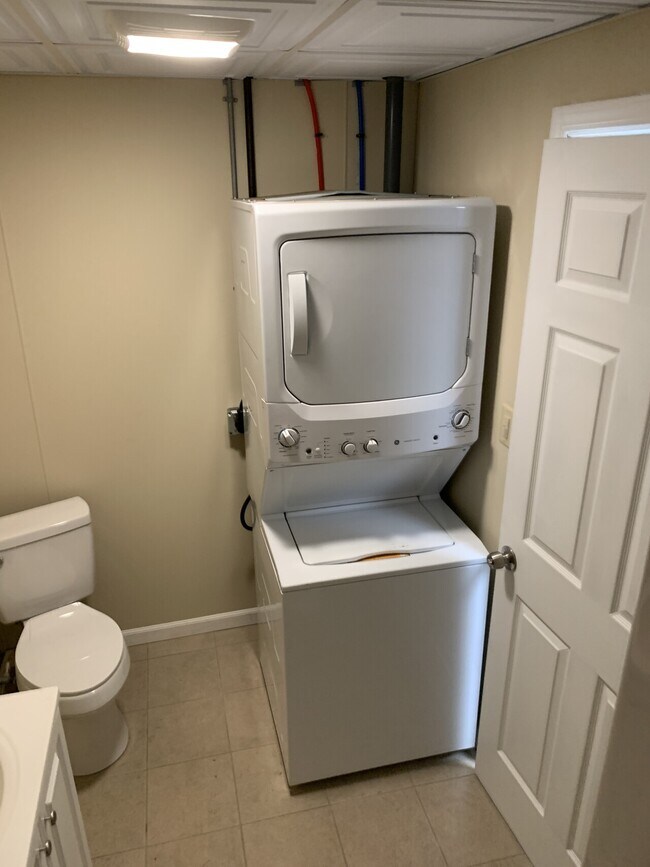 Photo - 2048 Buckeye Dr Unit B