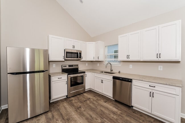 Photo - 200 Willowridge Ln