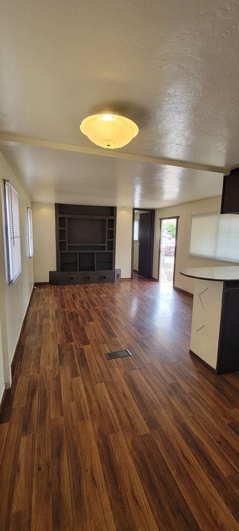 2940 View Dr