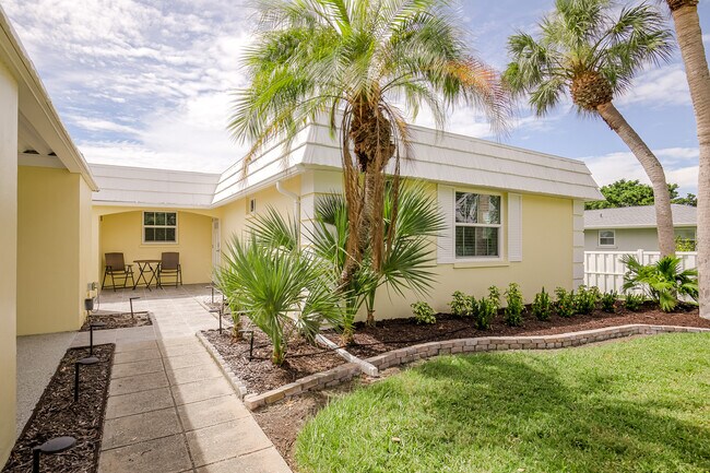 Photo - 5912 Driftwood Ave Unidad 5912 Driftwood