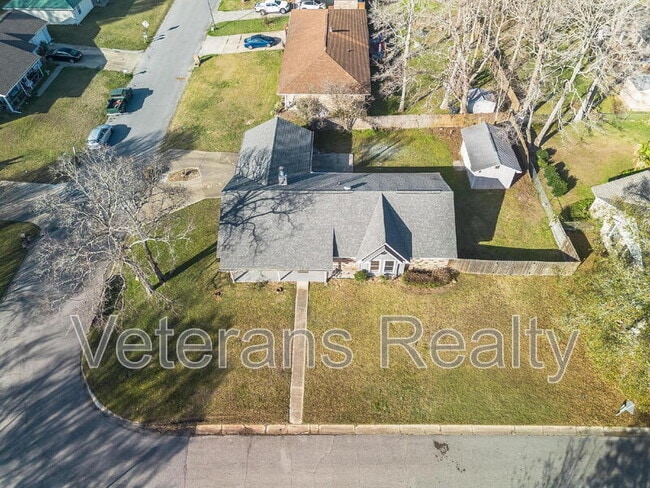 Photo - 1210 Spring Dr