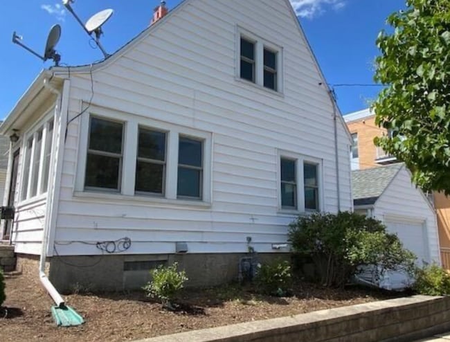 Photo - 2502 Kendall Ave