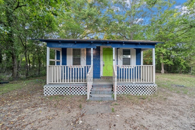 Building Photo - 617 32nd St