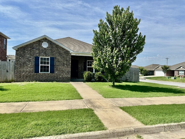 Building Photo - 6611 SW Warrington Rd