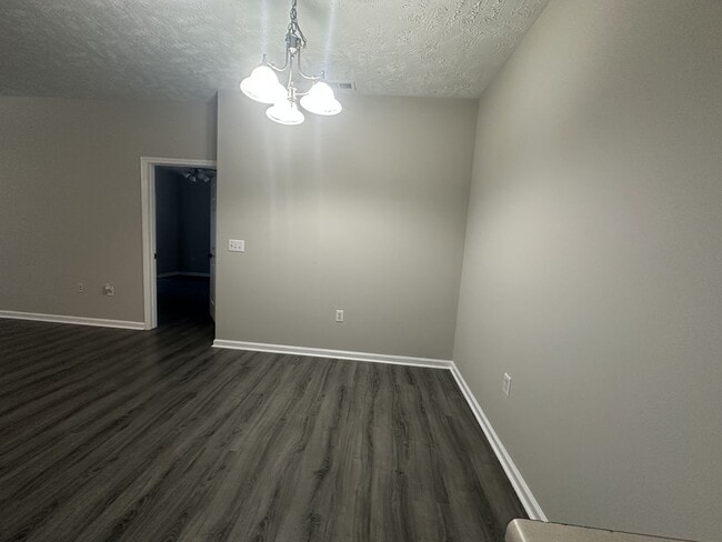 4020-104 Bardstown Court