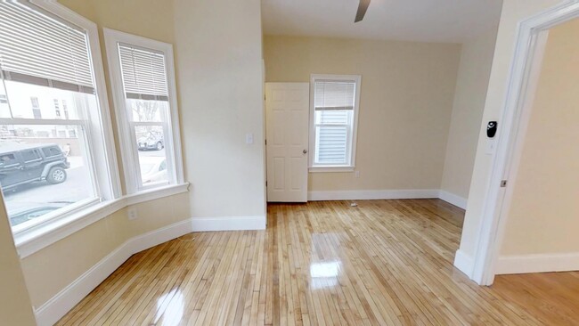 Photo - 8 Claremon St Apartments Unit 1