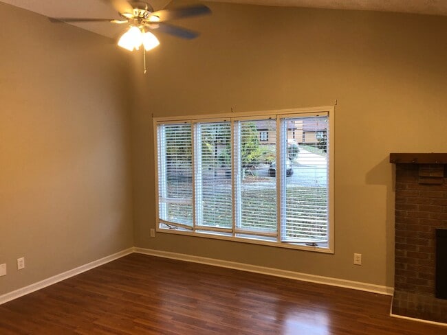 Photo - 3/2 Ranch w/ Large 2 Car Garage and Fenced in Backyard on Private Cul-De-Sac!