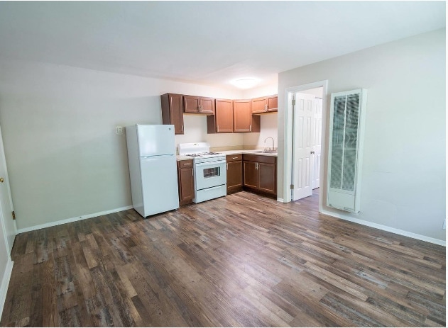 Photo - 605 W University Ave