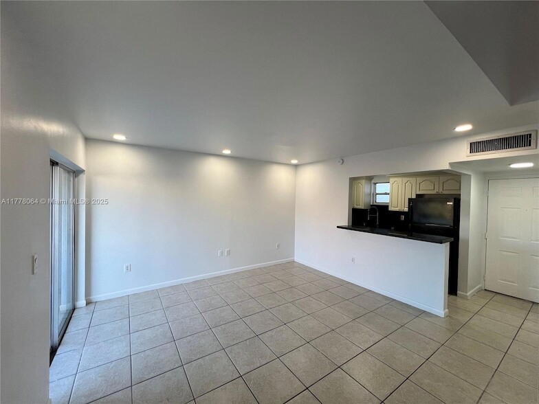 Photo - 399 NW 72nd Ave