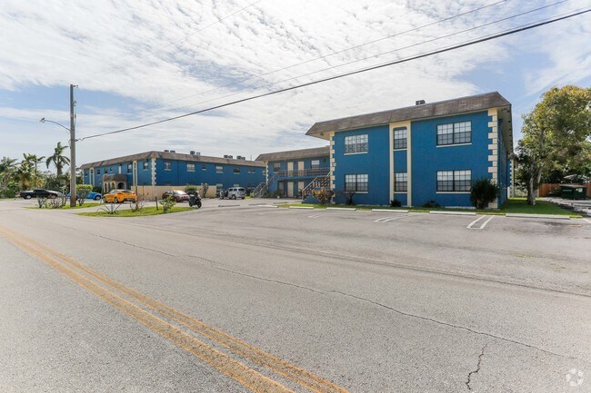 Photo - Twin Manor Apartments