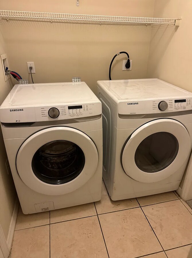 Photo - 2648-2612 12th Square SW