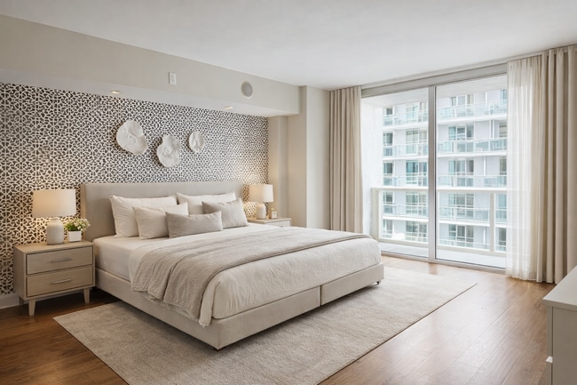 Building Photo - 55 SE 6th St Unit 3107