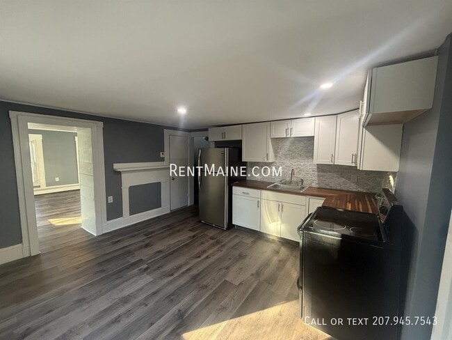 190 3rd St Unit 2A