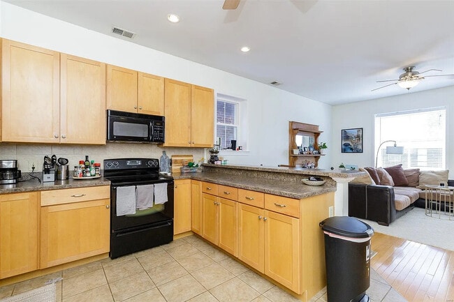 Photo - 4063 Shenandoah Ave Unit 4063 Shenandoah Ave