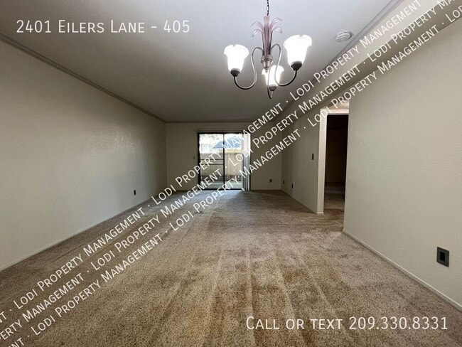 Photo - 2401 Eilers Ln