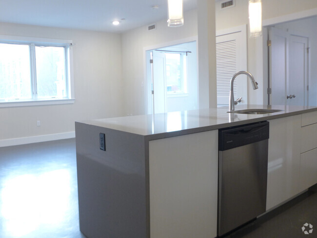 Building Photo - 89 W Springfield St Unit 5 Rental