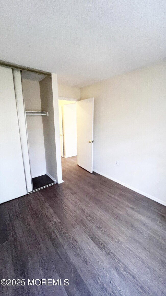 Photo - 1509 Dahlia Ct