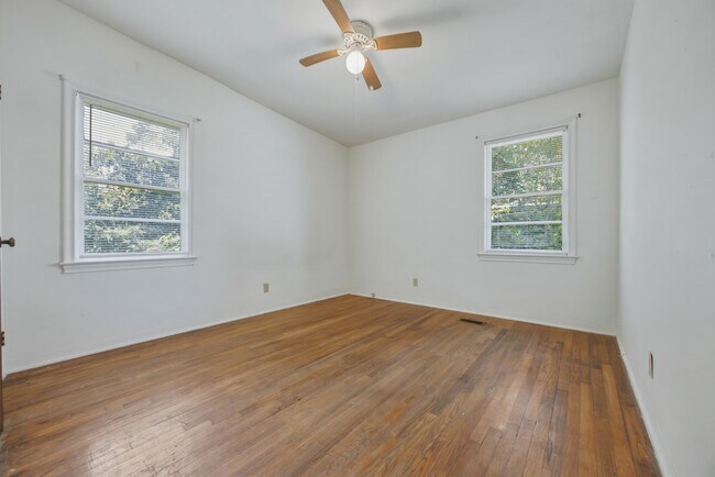Photo - 1641 Atkamire Dr